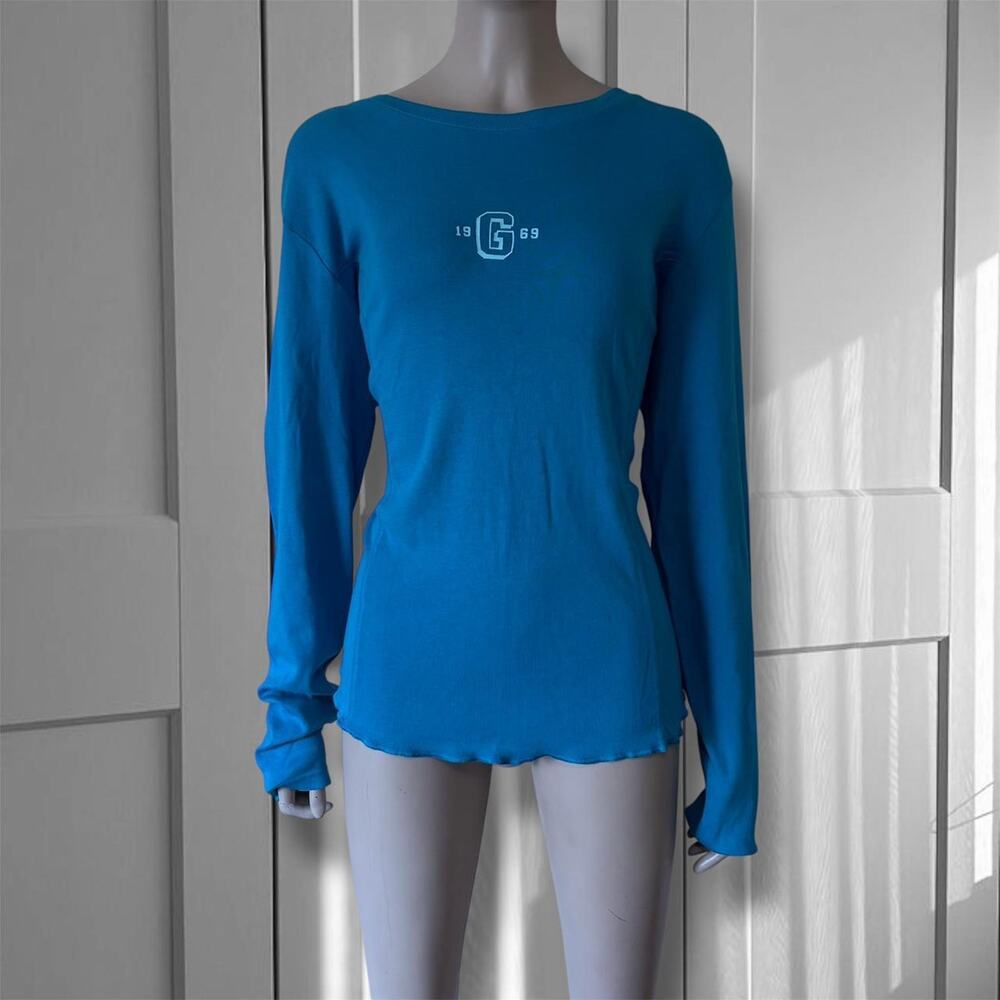 Gap graphic long sleeve nwt